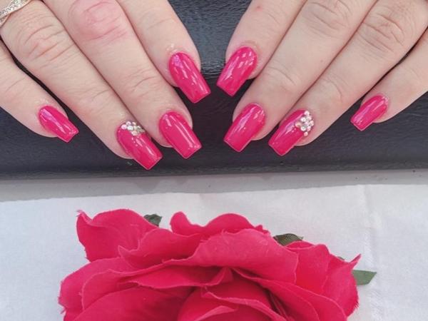 Nails Cut & File