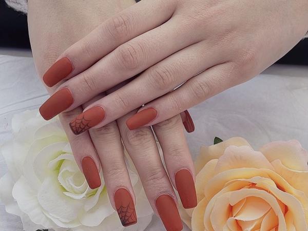 Pearl Nails gallery