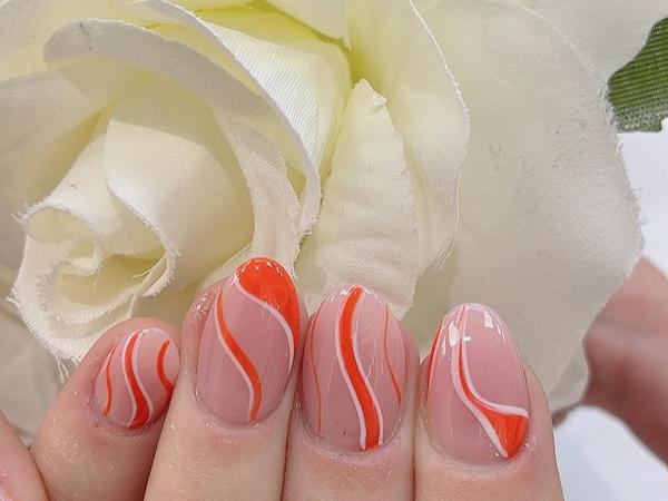 Pearl Nails gallery