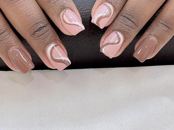 Pearl Nails gallery