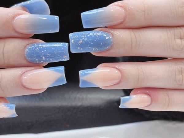 Pearl Nails gallery