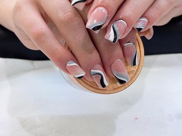 Pearl Nails