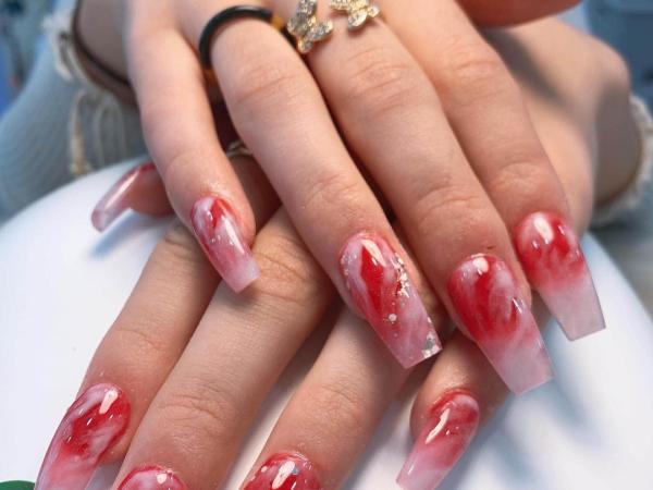 Pearl Nails gallery