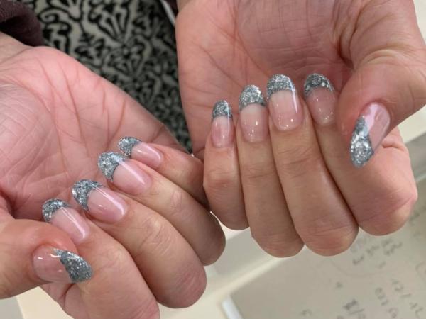 Pearl Nails gallery