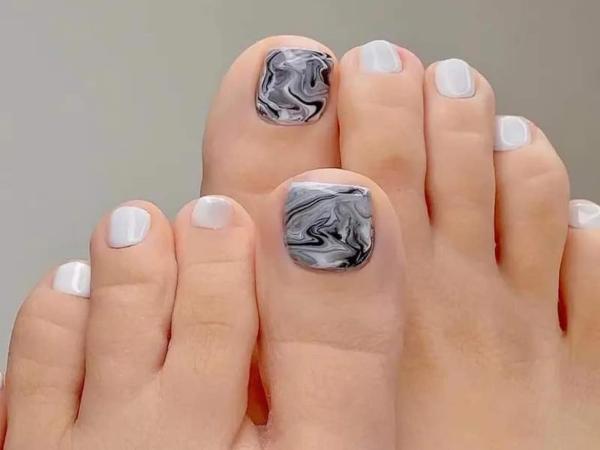 Pearl Nails gallery