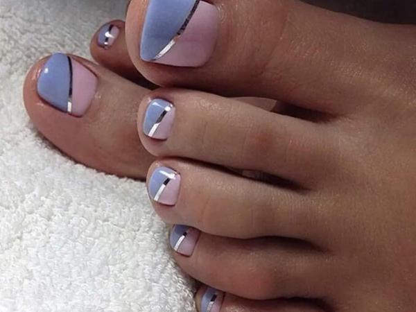 Luxury Pedicure french tip
